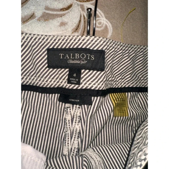 Women's Talbots Pants Size 4 Black &‎ White Striped - Picture 4 of 4